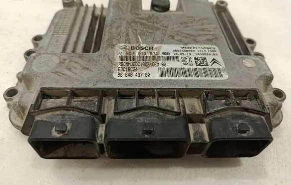 Citroen C4 I Engine control unit/module 9664843780 9653958980 0281013872
