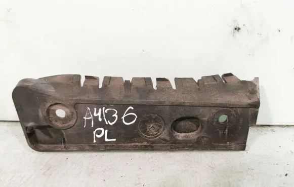 Audi A4 S4 B6 8E 8H Front bumper mounting bracket 4F0807284
