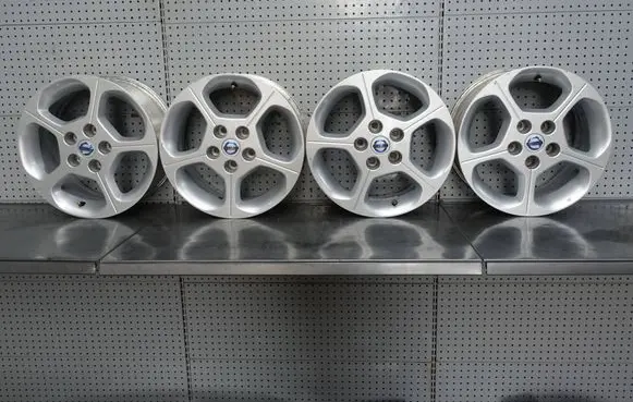 Nissan Leaf I (ZE0) R16 alloy rim N092-665