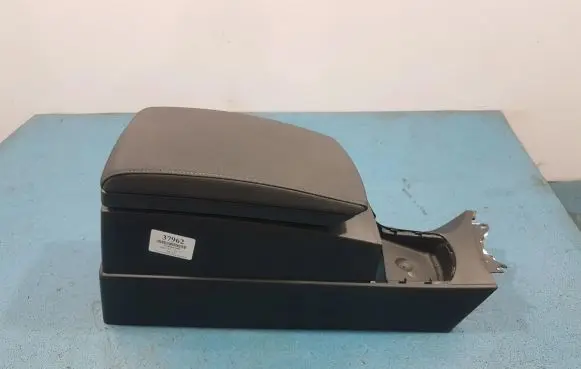 BMW X3 E83 Armrest 3400692