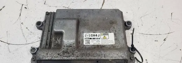 Mazda 6 Engine control unit/module 2757005666