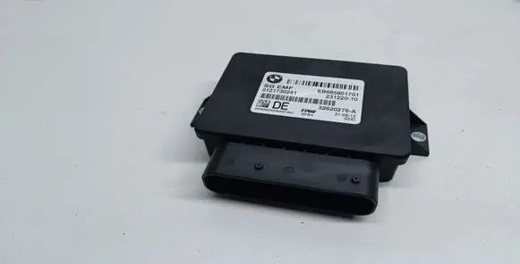 BMW X3 F25 Hand brake control module 6858017