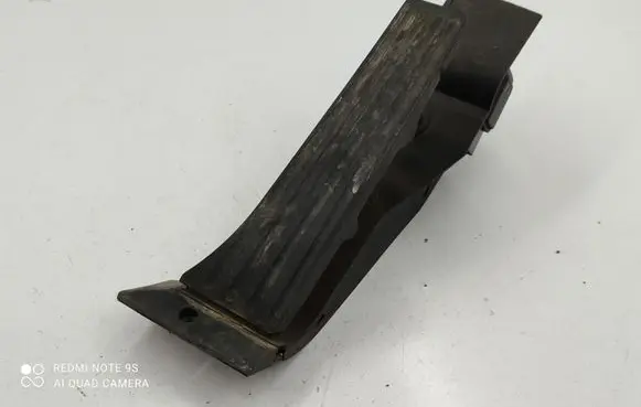 BMW 7 E65 E66 Accelerator throttle pedal 6772645