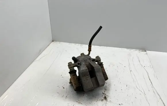 Toyota RAV 4 (XA30) Rear brake caliper 