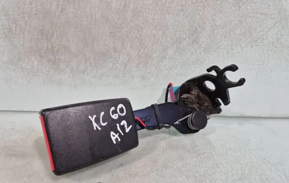 Volvo XC60 Rear seatbelt buckle 34019471 30734716 3B10910