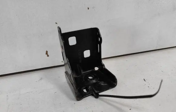 Mercedes-Benz E W213 Radiator support slam panel bracket A2136261300