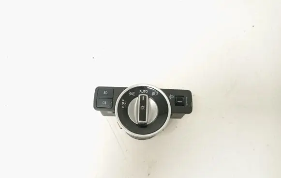 Mercedes-Benz C W204 Light switch A2049058002