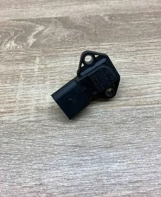 Volkswagen Golf VI Air pressure sensor 038906051 0281002177 USED