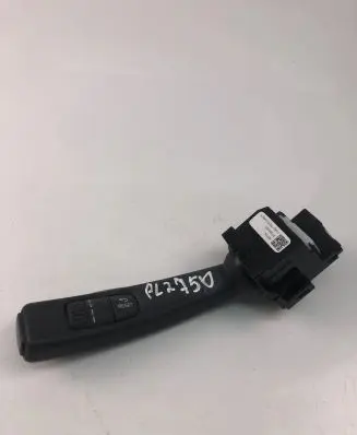 Volvo V40 Indicator stalk 31394001