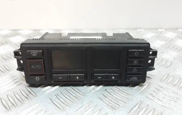 Audi A3 S3 8L Climate control unit 8L0820043D