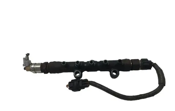 Toyota Avensis T250 Fuel main line pipe