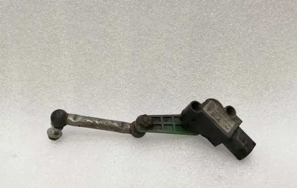 Rear air suspension level height sensor