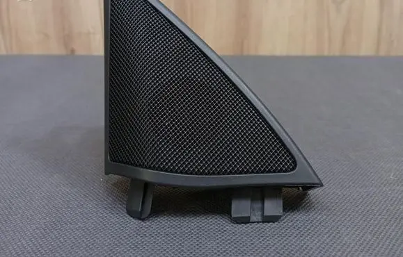 Front door speaker cover trim