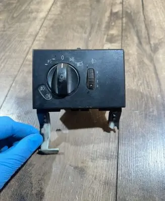 Light switch