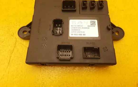 Peugeot 408 P54 Central body control module 9850288680