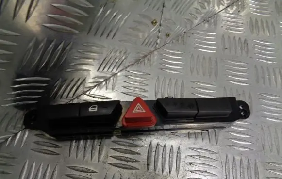 KIA Ceed Hazard light switch 93700-1H000