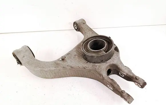 Rear upper control arm/wishbone