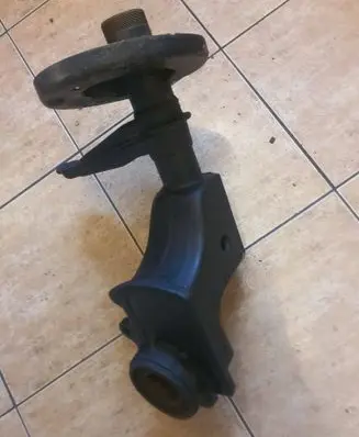 Audi 100 200 5000 C3 Steering rack mounting bracket 859407257