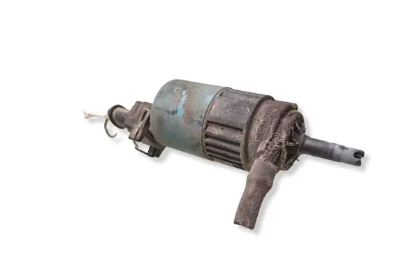 Volvo S40, V40 Windscreen/windshield washer pump