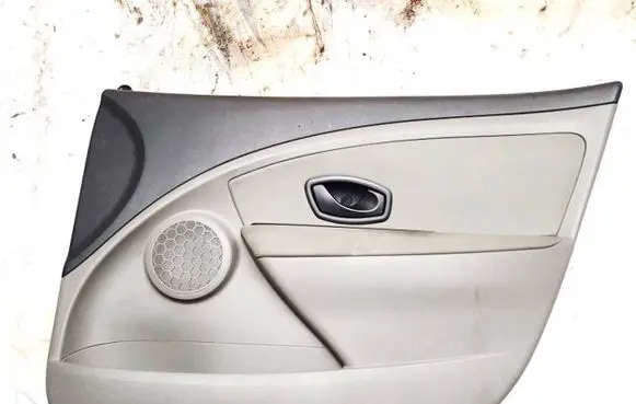 Renault Megane III Front door card panel trim 156042781a 00254250