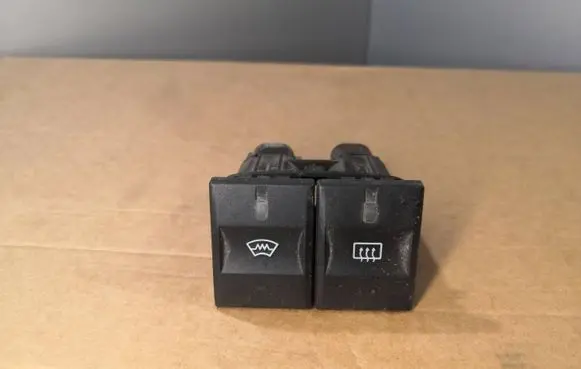Ford Mondeo Mk III Windscreen/window heater switch 1S7T18K574AA
