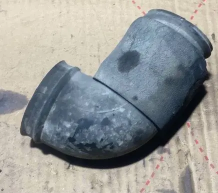 Audi A8 S8 D2 4D Air intake duct part 077903655C