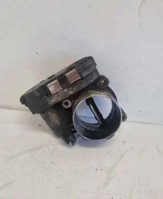 Volvo V70 Throttle valve 8692720 0281002701