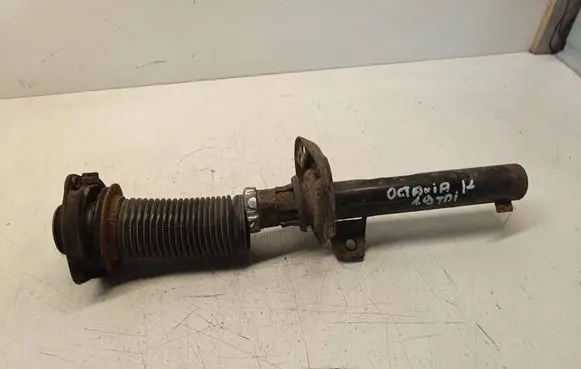 Skoda Octavia Mk2 (1Z) Front shock absorber/damper