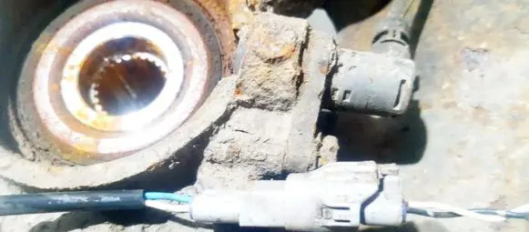 Toyota RAV 4 (XA20) ABS brake wheel speed sensor