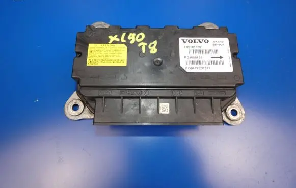 Volvo XC90 Airbag control unit/module 31658126 T00161370 VQ041YD1311