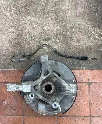 Opel Astra J Front wheel hub