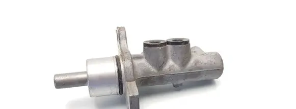 Volkswagen PASSAT B5 Master brake cylinder