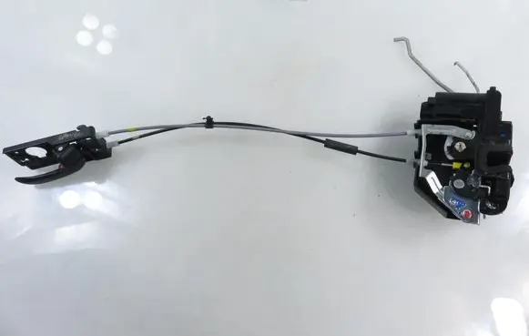 Hyundai i10 Front door lock 