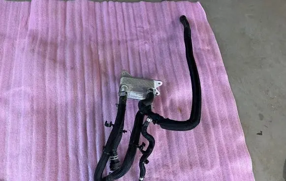 Chrysler Pacifica Engine oil radiator 68237838AA