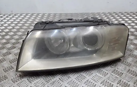 Audi A8 S8 D3 4E Headlight/headlamp 15811700