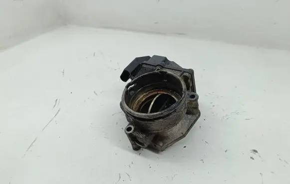 Volkswagen Golf V Throttle valve 03G128063A V340 03070056