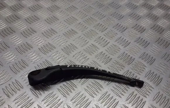 Peugeot 307 Rear wiper blade arm 
