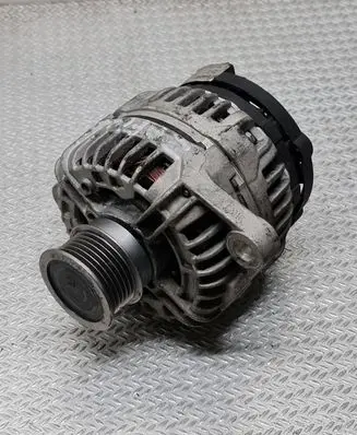 Opel Zafira B Generator/alternator