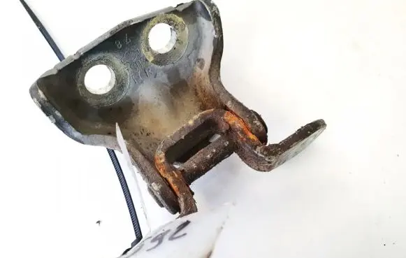 Nissan Note (E11) Front door upper hinge