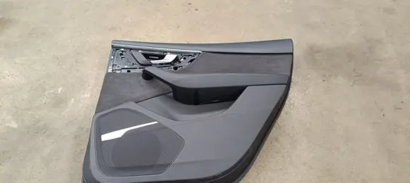 Audi Q7 4M Rear door card panel trim