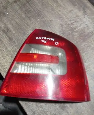 Skoda Octavia Mk2 (1Z) Rear/tail lights 1Z945096A