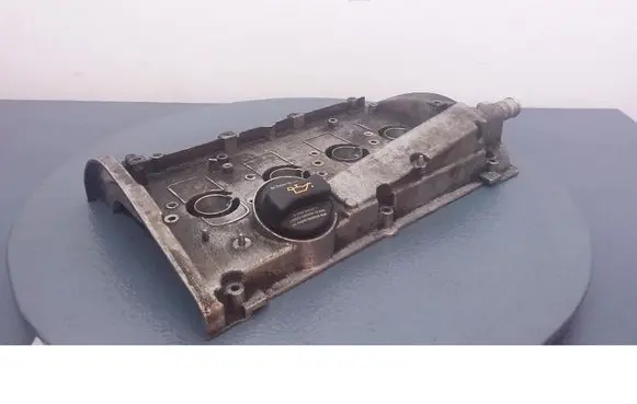 Volkswagen Jetta IV Rocker cam cover 06A103469AD
