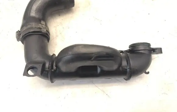Ford Focus Intercooler hose/pipe 9657083680