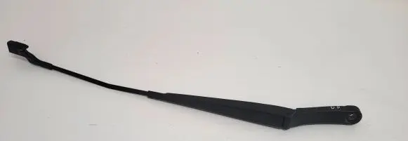 Volkswagen PASSAT B6 Front wiper blade arm 3C1955410B
