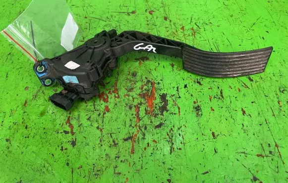 Alfa Romeo 159 Accelerator throttle pedal