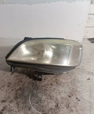 Opel Zafira A Headlight/headlamp 89100054