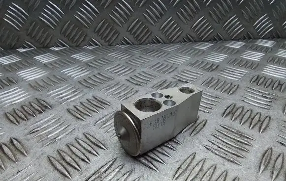 Air conditioning (A/C) expansion valve