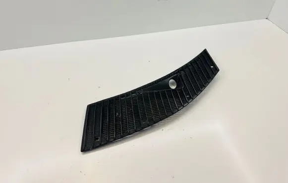 Mercedes-Benz W123 Wiper trim 1238360165