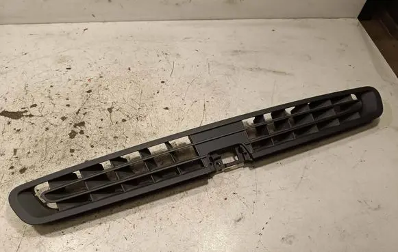 Audi Q7 4M Dash center air vent grill 4M1819632