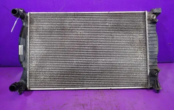 Audi A4 S4 B6 8E 8H Coolant radiator 